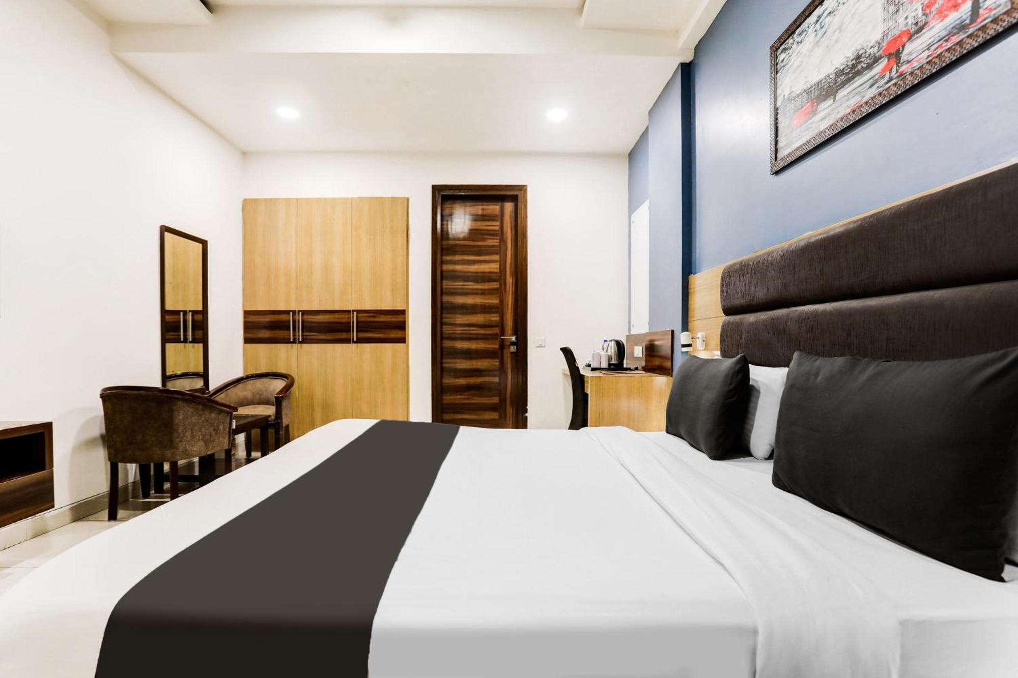 Hotel O Jmk New Delhi