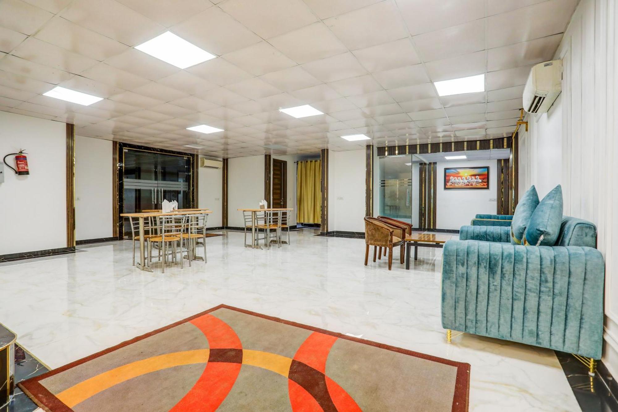 Hotel O Jmk New Delhi