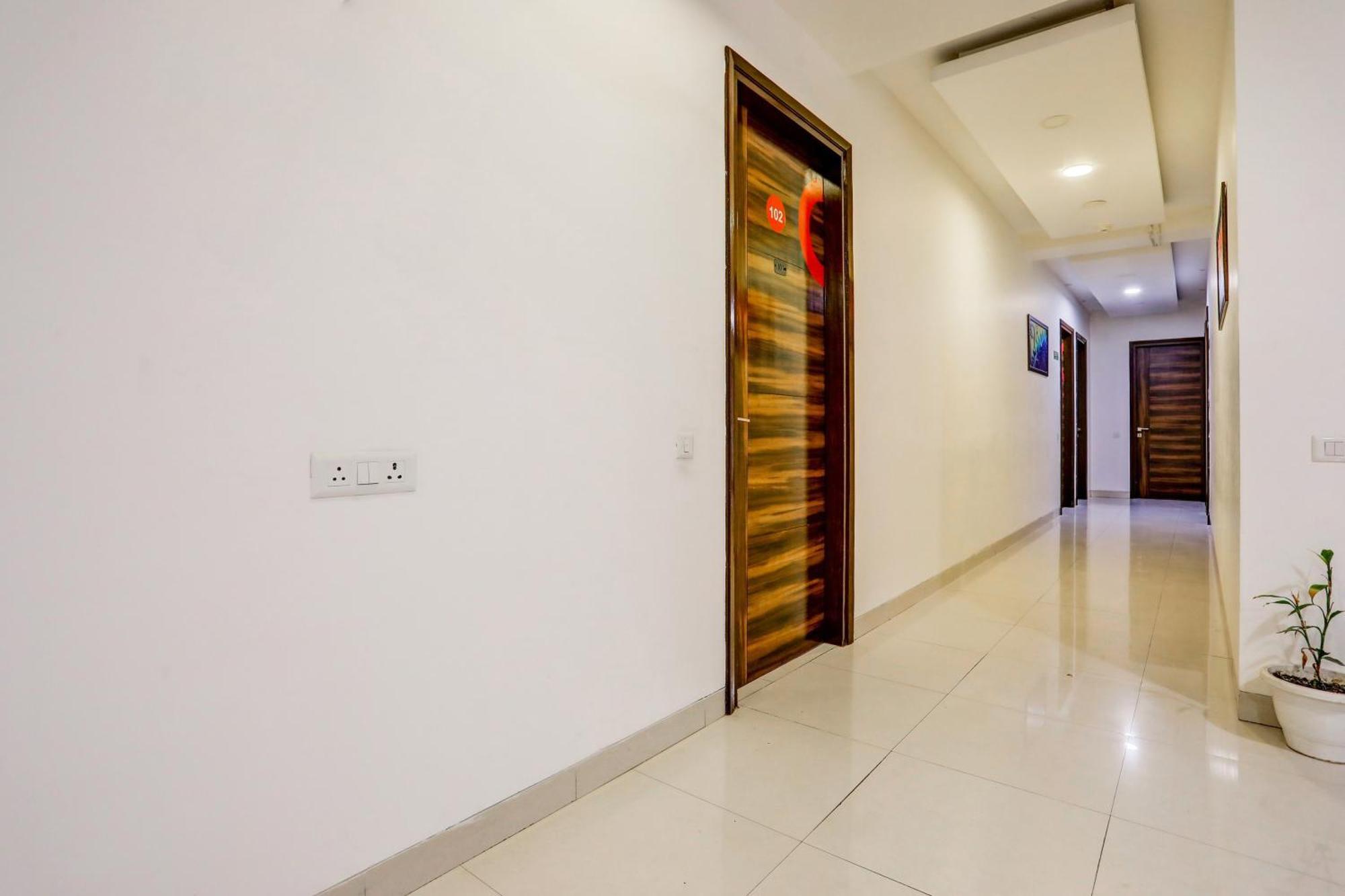 Hotel O Jmk