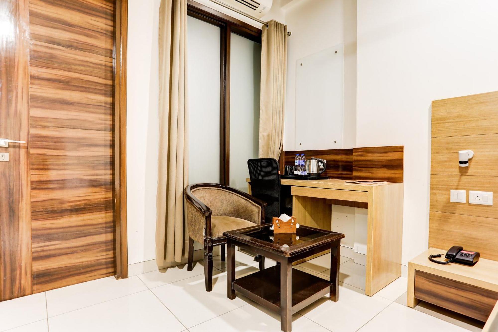 Hotel O Jmk New Delhi