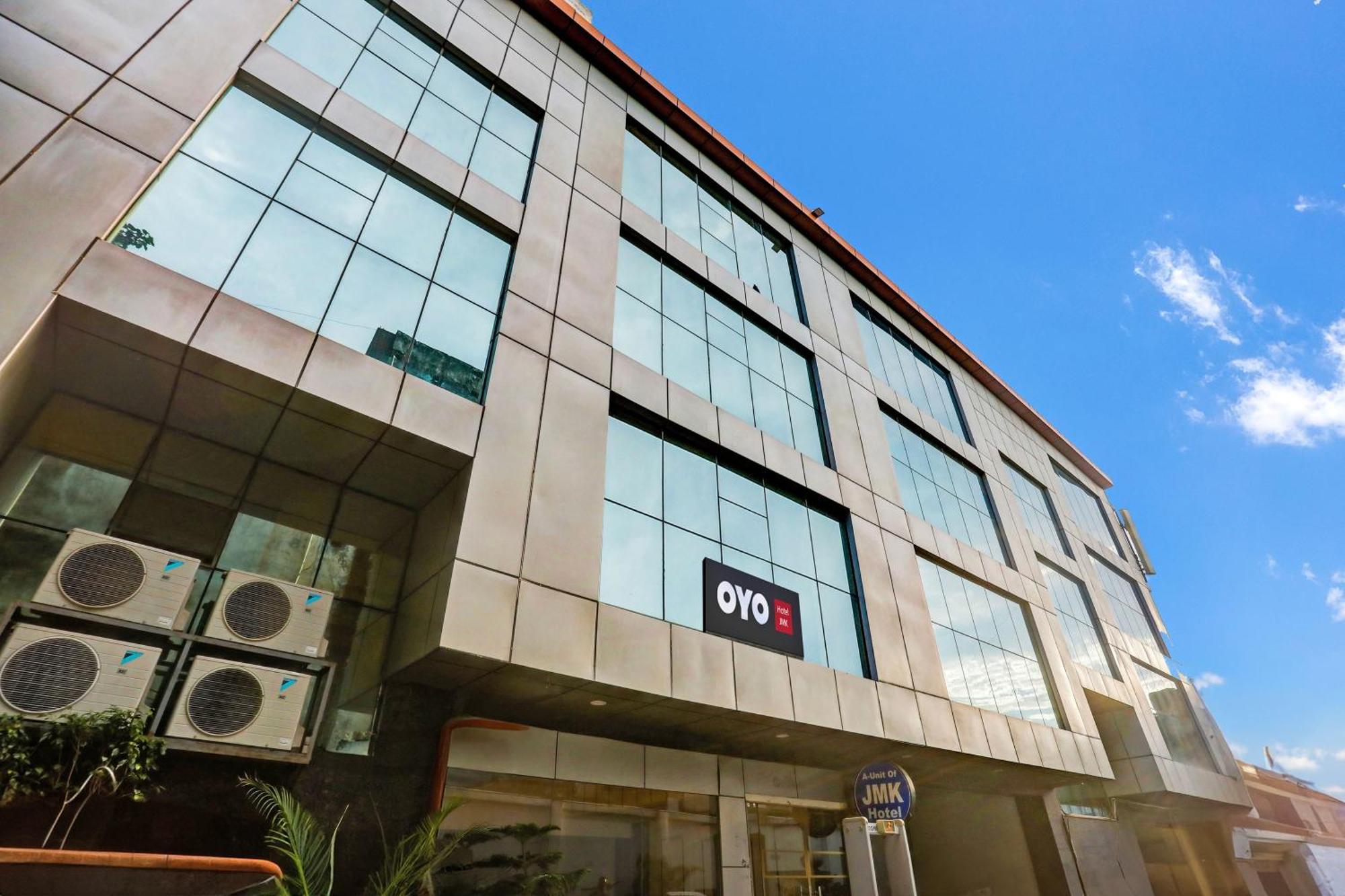 O Jmk Hotel 3*